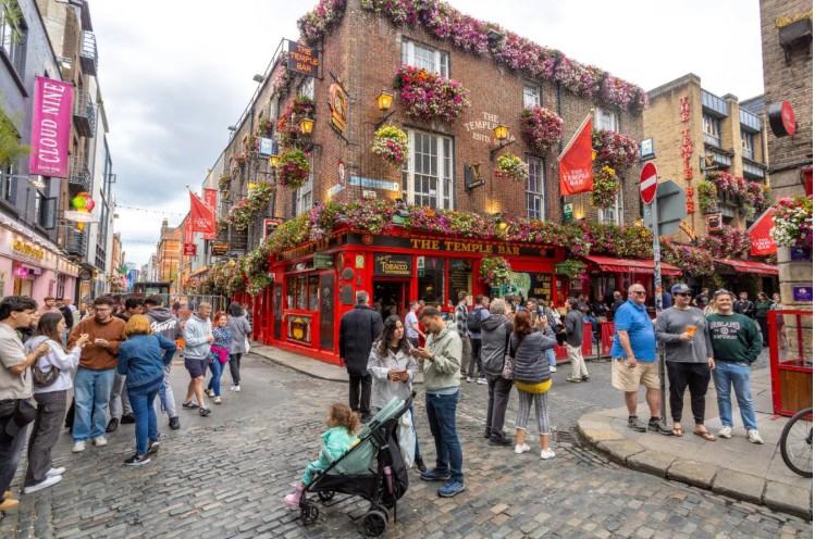What Are the Ireland PR Benefits